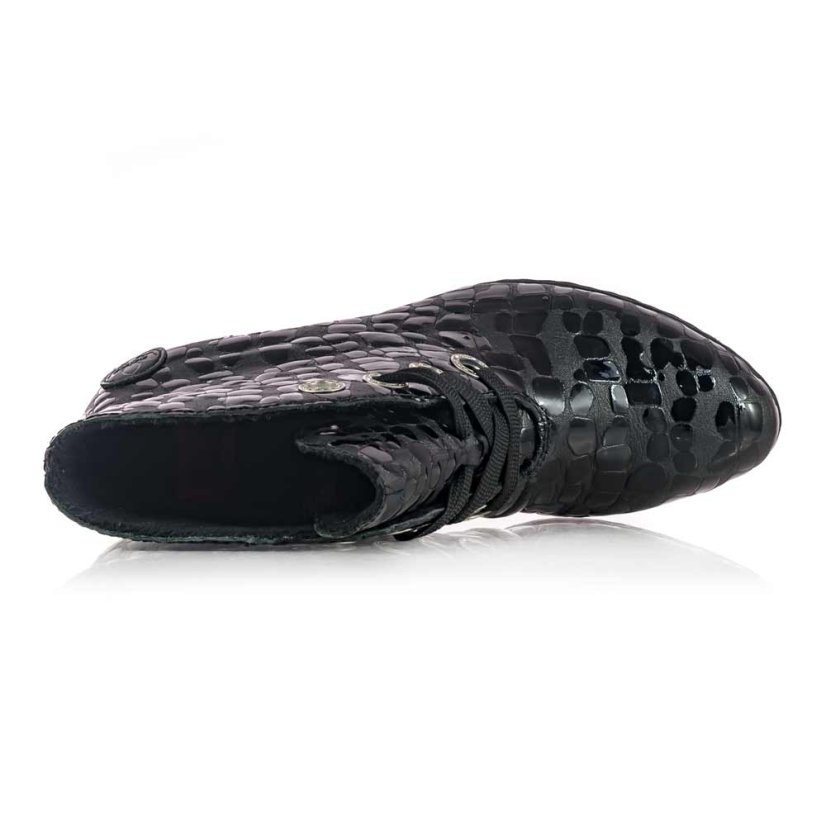 Dámske čierne kožené prechodné čižmy Rieker Y2102-00