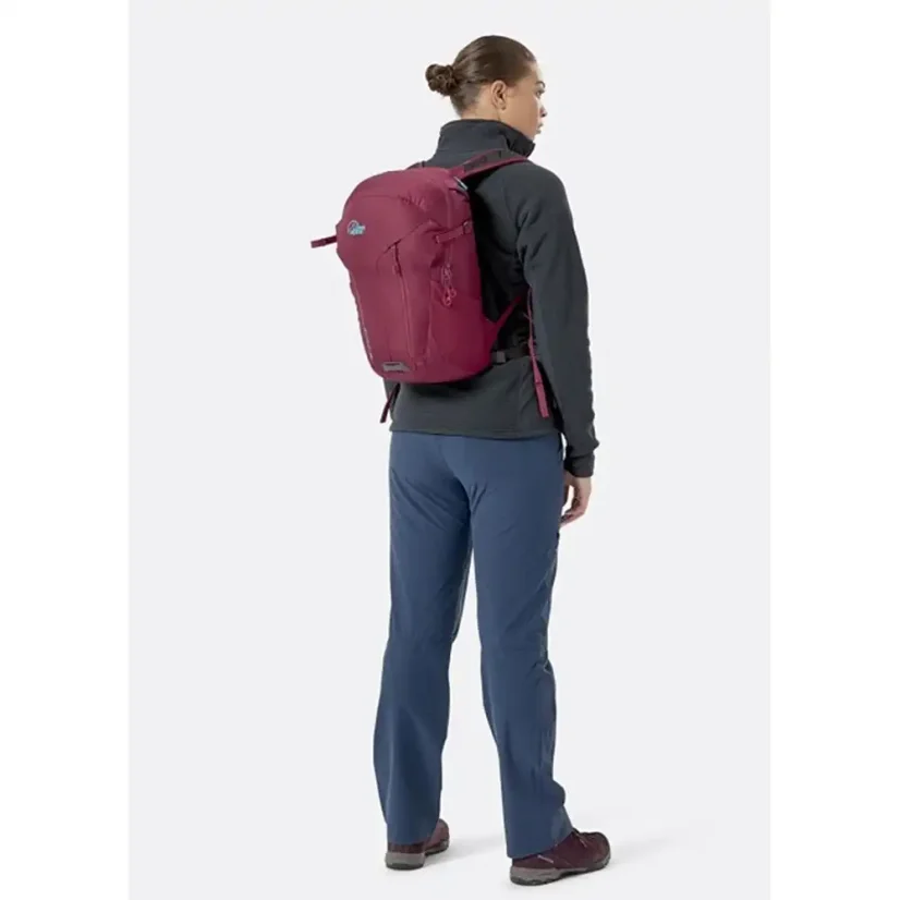 Batoh Lowe Alpine Edge 18L raspberry