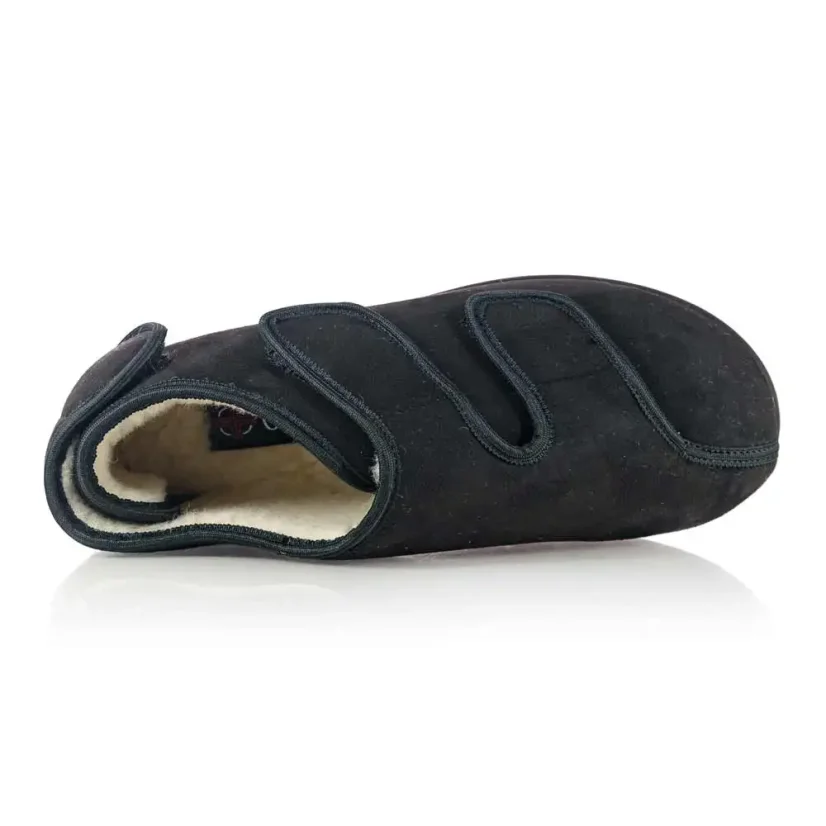 Pooperačná zateplená zdravotná obuv OrtoMed 8051 T44 čierna