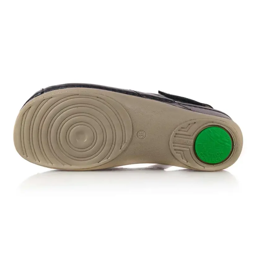 Dámske zdravotné sandále Leon 913 čierne