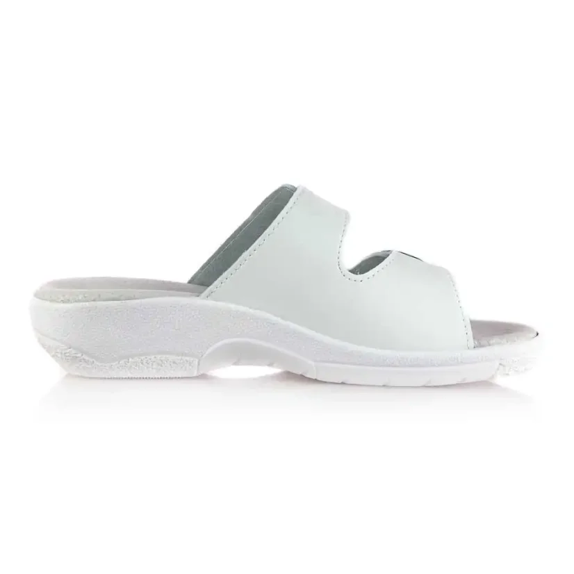 Dámske zdravotné šľapky MEDI LINE 8105-18 biele